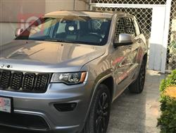 جیپ گراند شیرۆکی